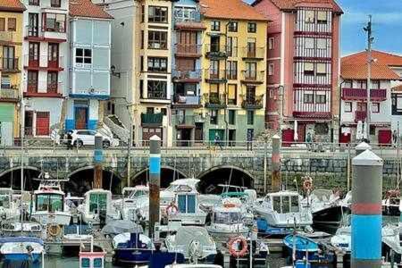 Suite En Bermeo En El Mismo Puerto Kai Etxea Exterior foto